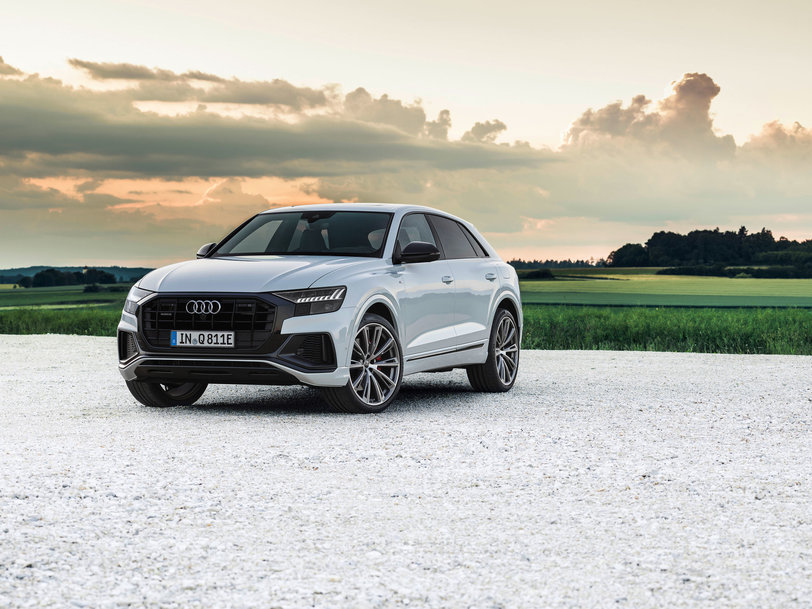 Plug-in hybrid rounds off Q8 product line: The Audi Q8 TFSI e quattro